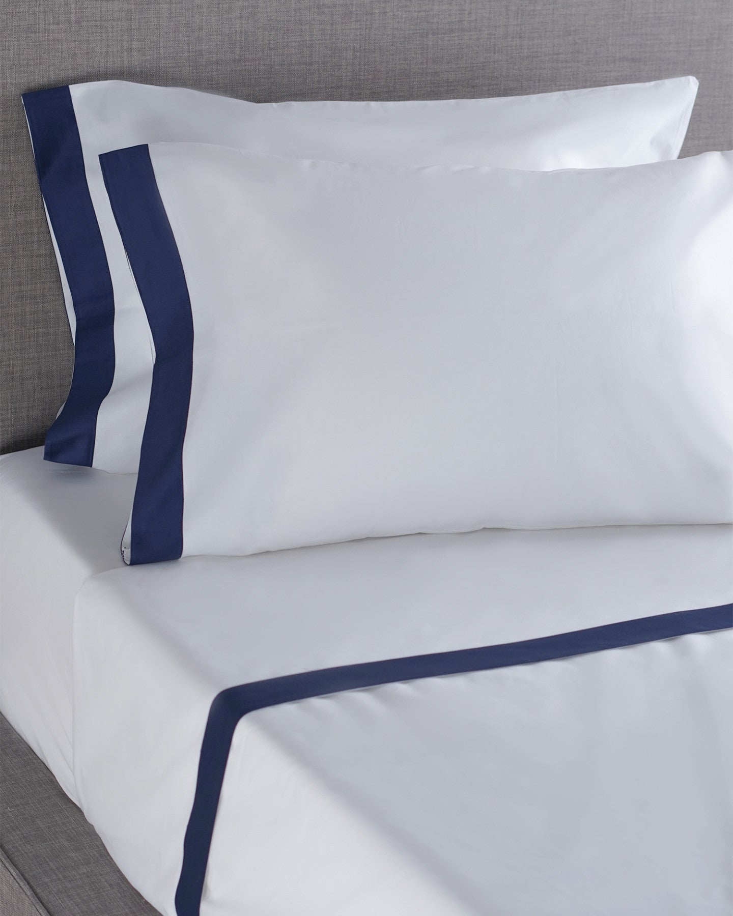 Luxe Italian Cotton Border Sheet Set