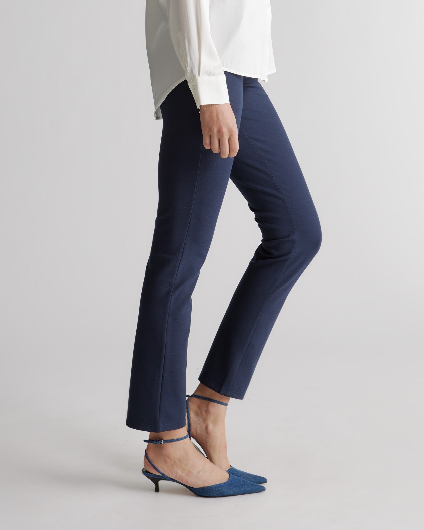 Ultra-Stretch Ponte Straight Leg Pocket Pant
