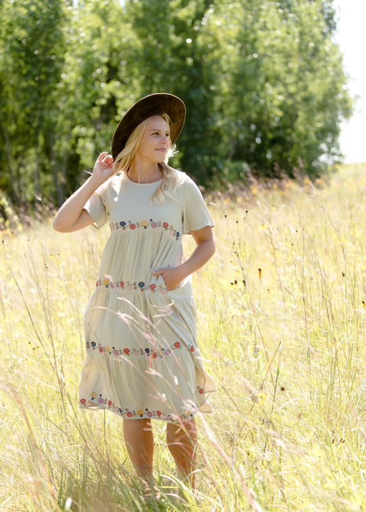 Floral Detail Embroidered Midi Dress