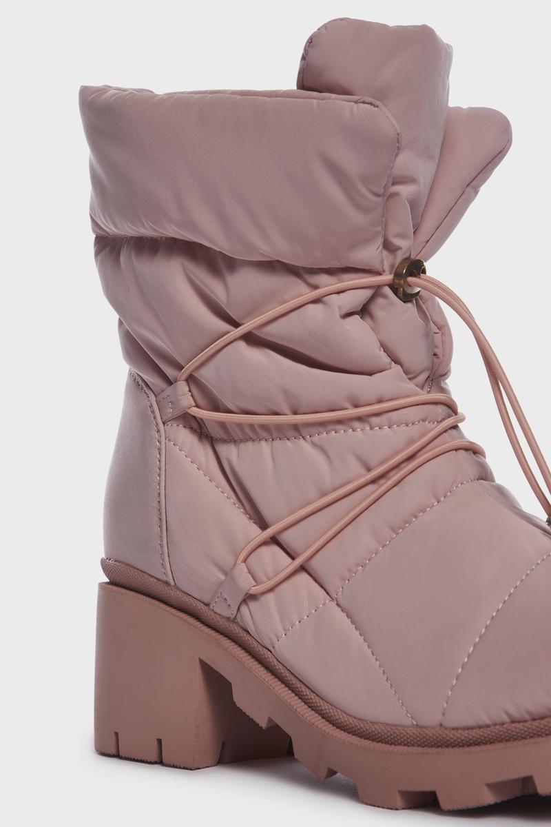 No Stylist Needed Snow Boots
